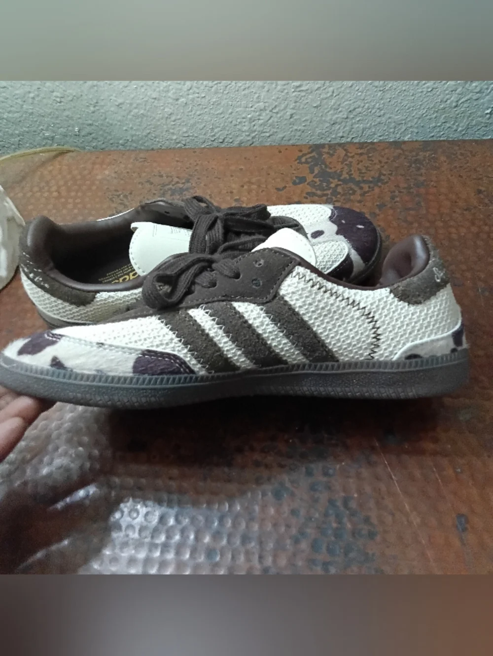 adidas Notitle x Samba Og Sz. 6.5 Brown Cow Print Unisex Sneakers - Picture 15 of 16